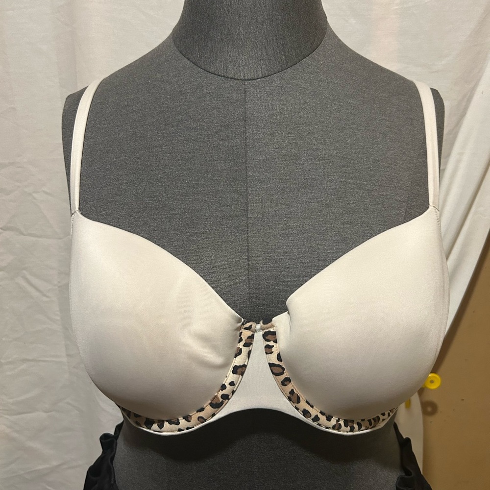Cacique padded Demi bra